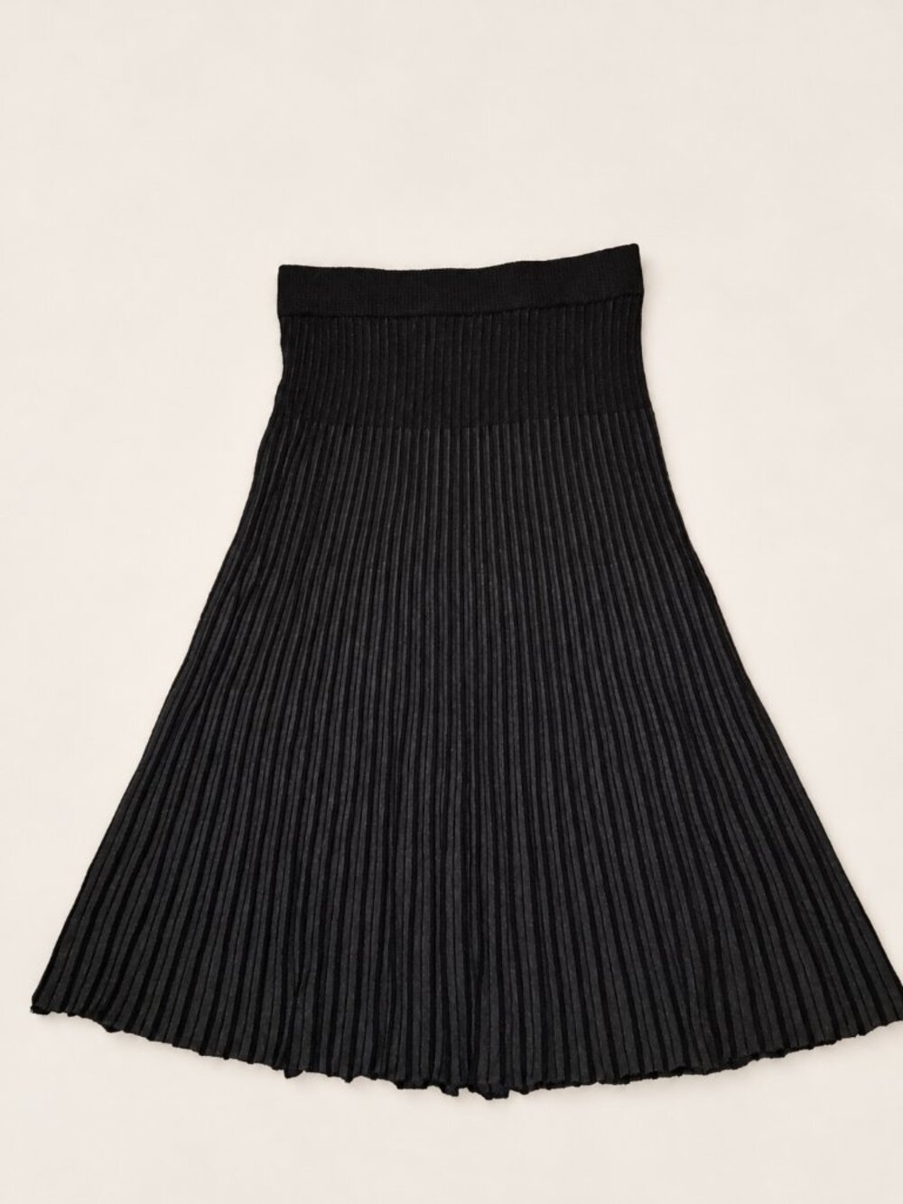 Max Studio Black Pleated A-Line Skirt Size S